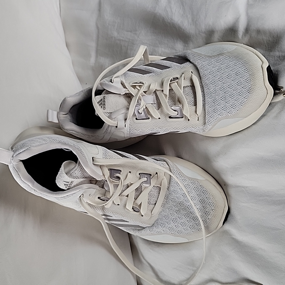 Adidas Edge Bounce